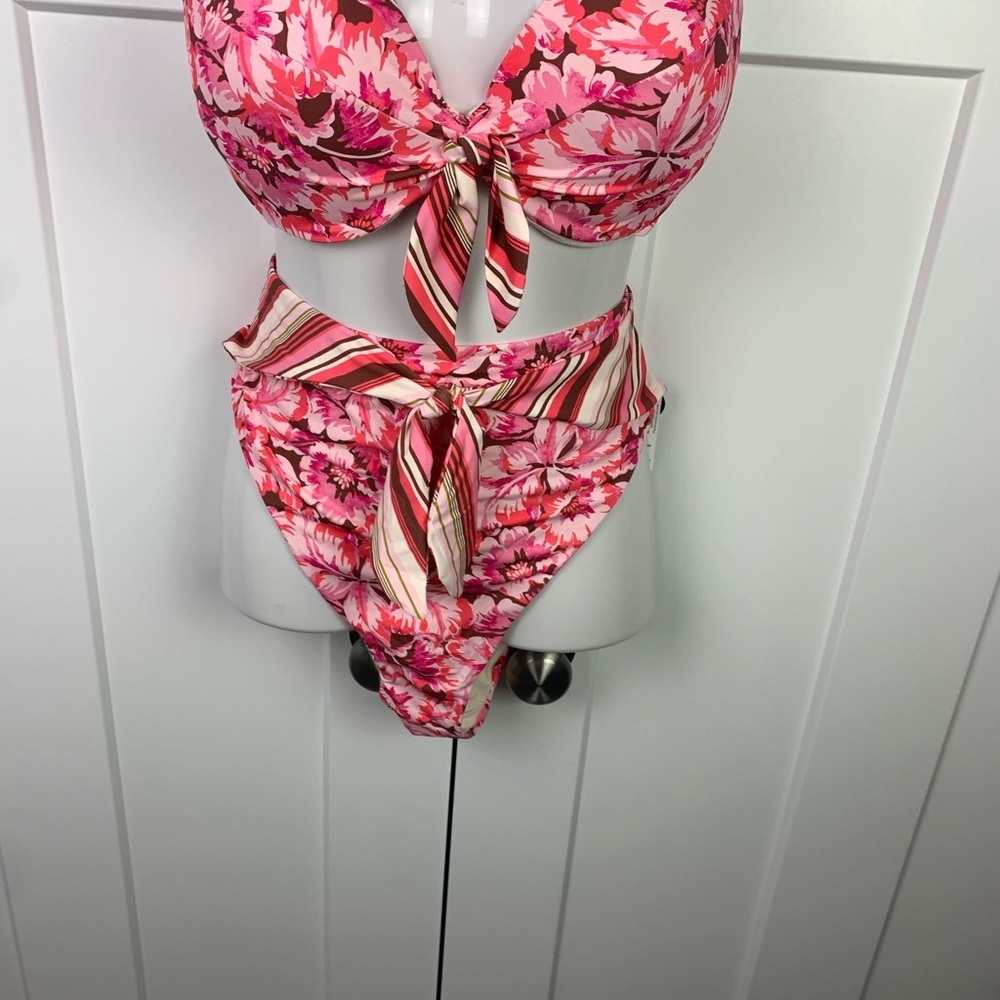 NWT Victorias Secret Bikini Set Size 38D Underwire Top XXL High Waist Bottom - Picture 4 of 9
